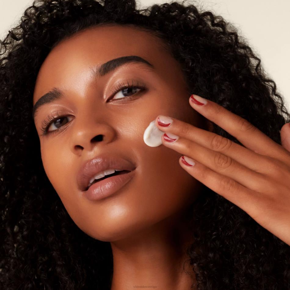 rynkutjämnande kräm berikad VL6V30 Shiseido hudvård