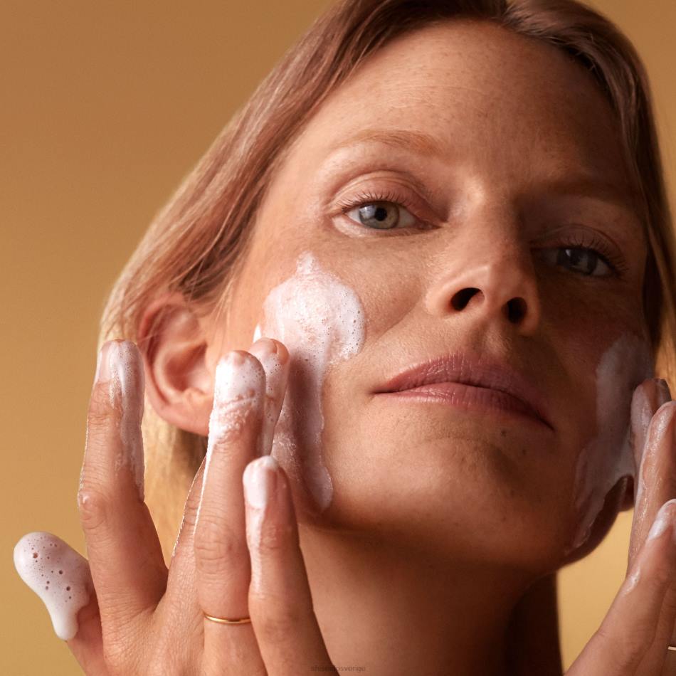 extra rikt rengöringsskum VL6V38 Shiseido hudvård