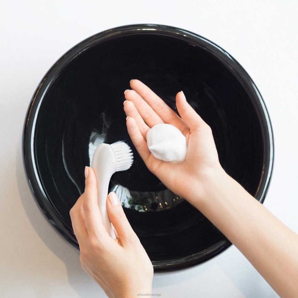 rengöringsmassageborste VL6V42 Shiseido hudvård